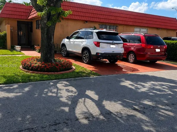 4199 W 18th Ct, Hialeah, FL 33012