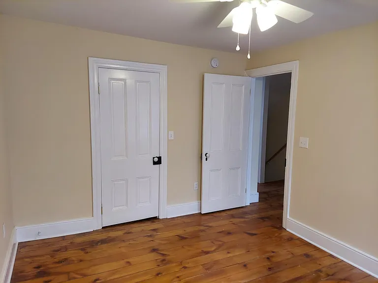 717 Centre St — Photo 18