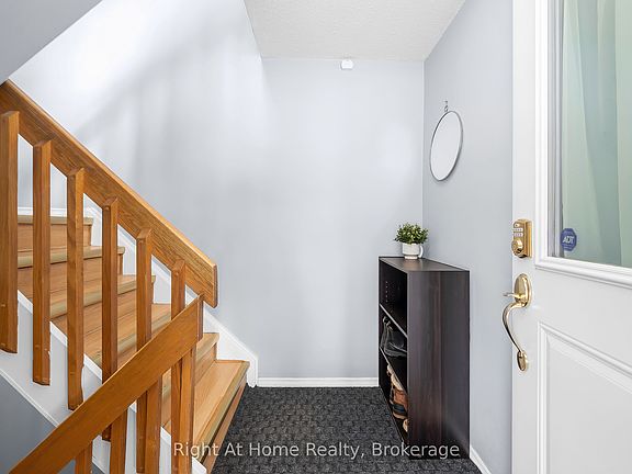 5th image of 65 Glamis Rd #35