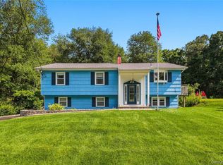 15 Hood Place, Cortlandt Manor, NY 10567