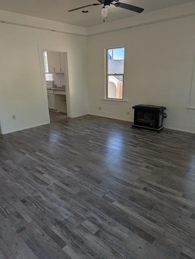 2 Bedroom 1 Bath- Home — Photo 2