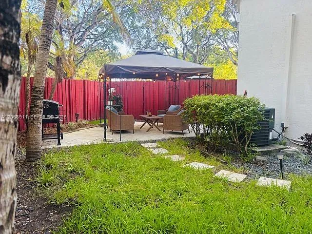 14379 SW 120th Ct #5-7 — Photo 5
