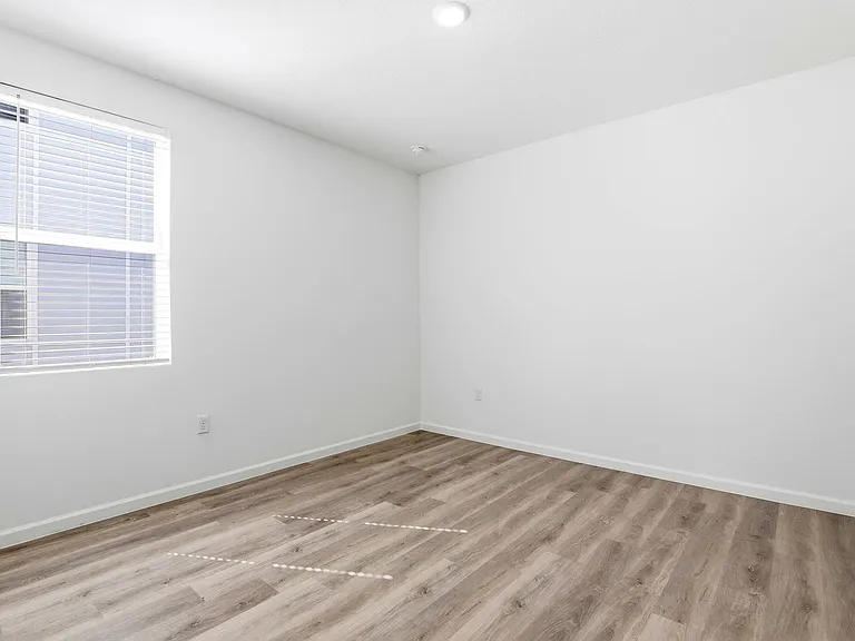 Venture Apartments — Photo 84
