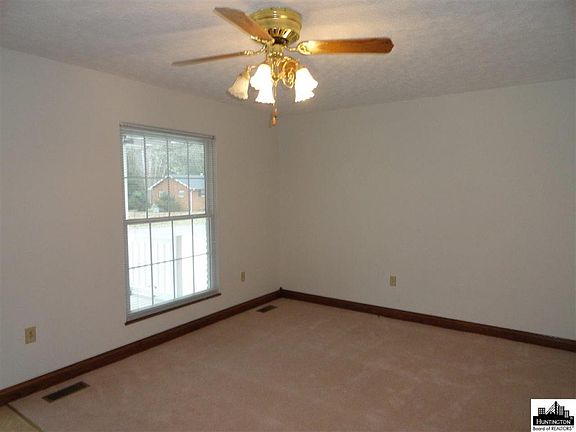 4th image of 61 Seth Ln