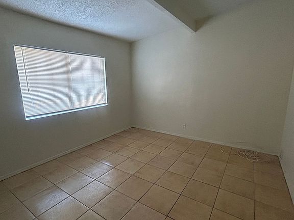 4th image of 1256 N Sierra Way #2B-1BA-800SQFT