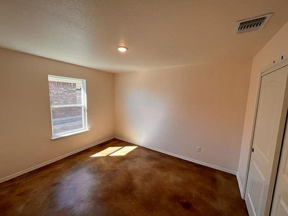 5th image of 1112 Damascus Dr