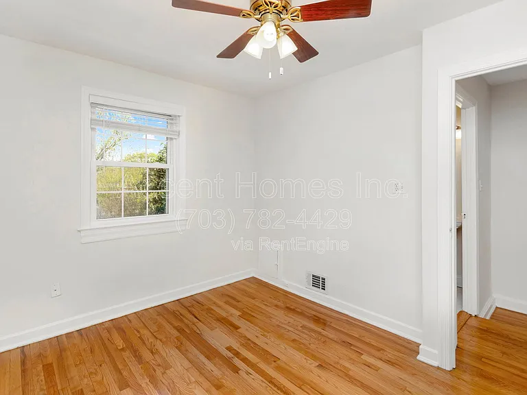 712 S Alfred St — Photo 8