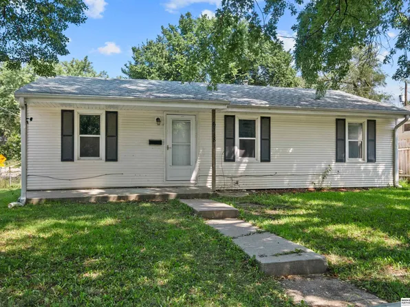 6118 Camden Ave, Omaha, NE 68104