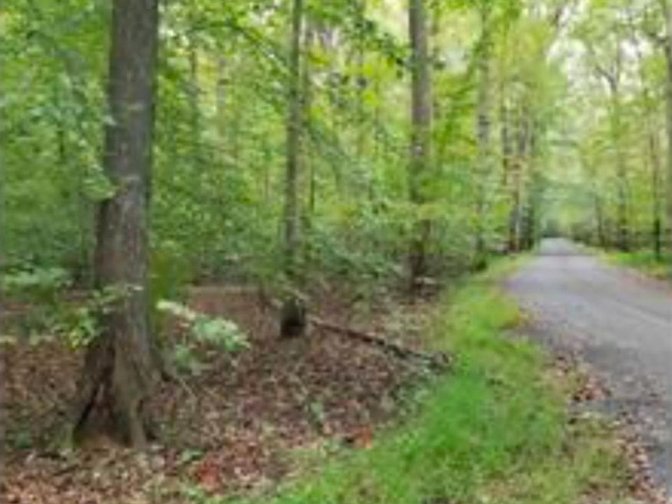 2nd image of 17905 Queen Anne Rd