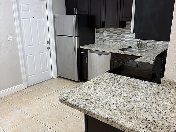 2nd image of 1436 Holly Heights Dr APT 1