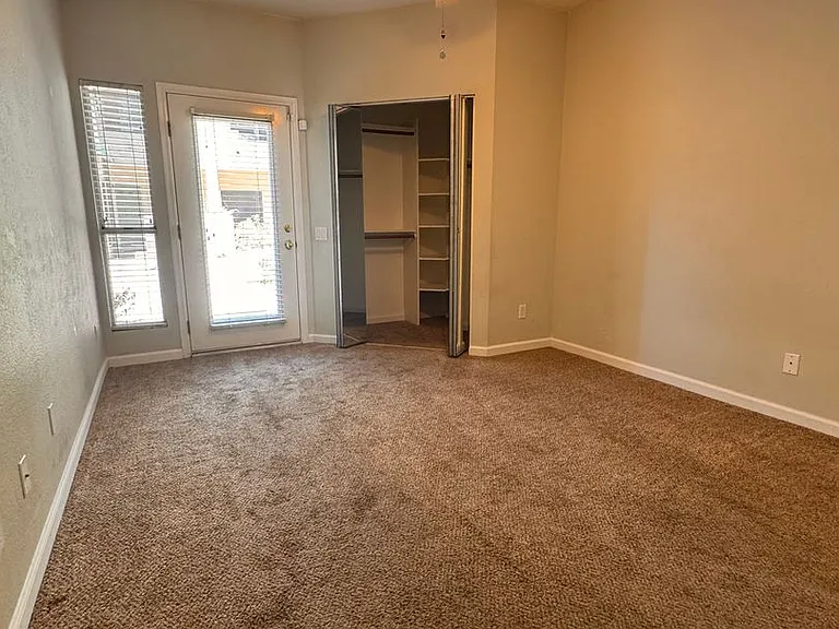 101 N 7th St #173 — Photo 15