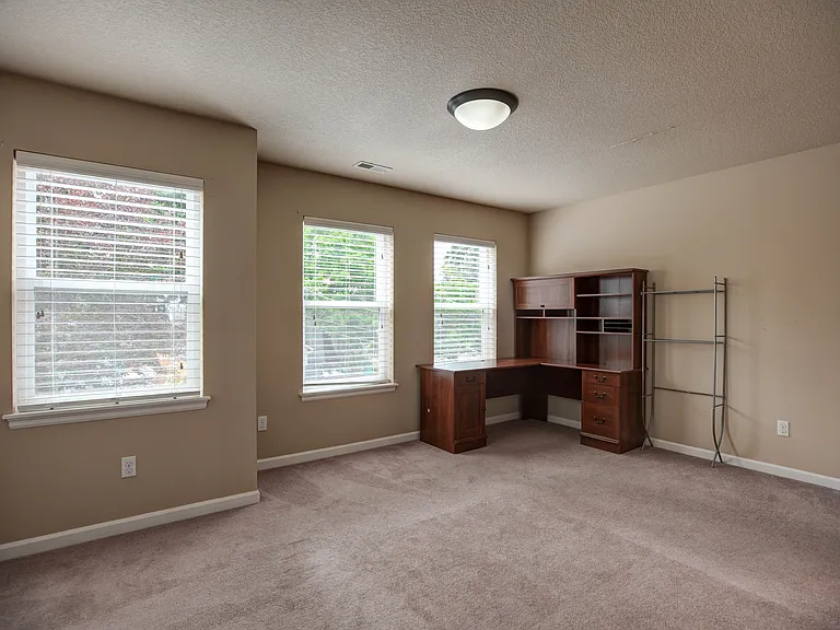 432 NE 136th Ave — Photo 20