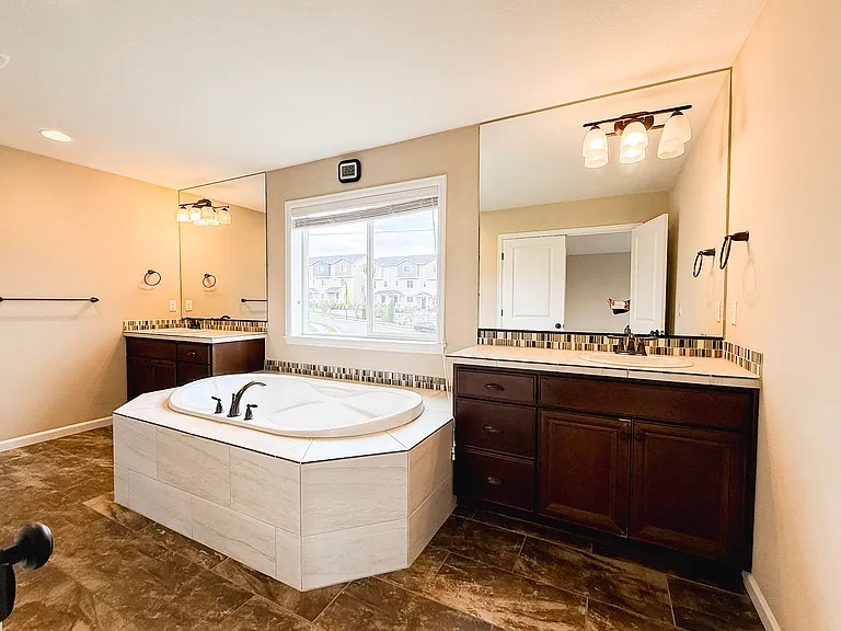 17495 NW Woodrush Way — Photo 30
