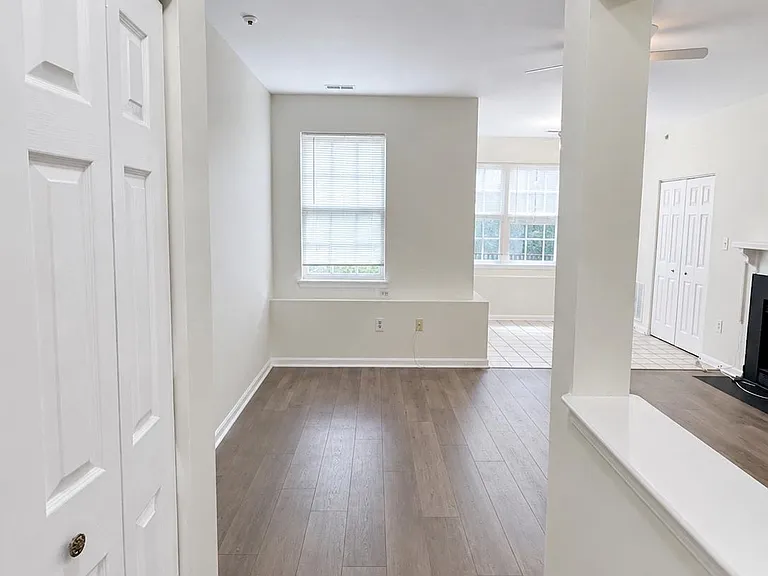 604 Moonglow Rd #102 — Photo 3