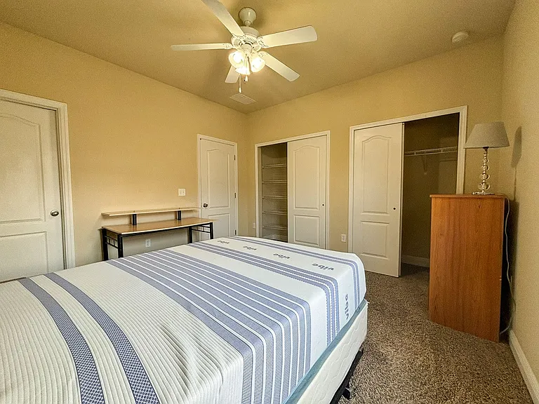 2954 SW 35th Pl #60 — Photo 19