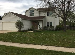5819 Stonebridge Trl, McHenry, IL 60050