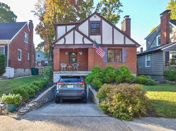3435 Oak Ln, Cincinnati, OH 45209