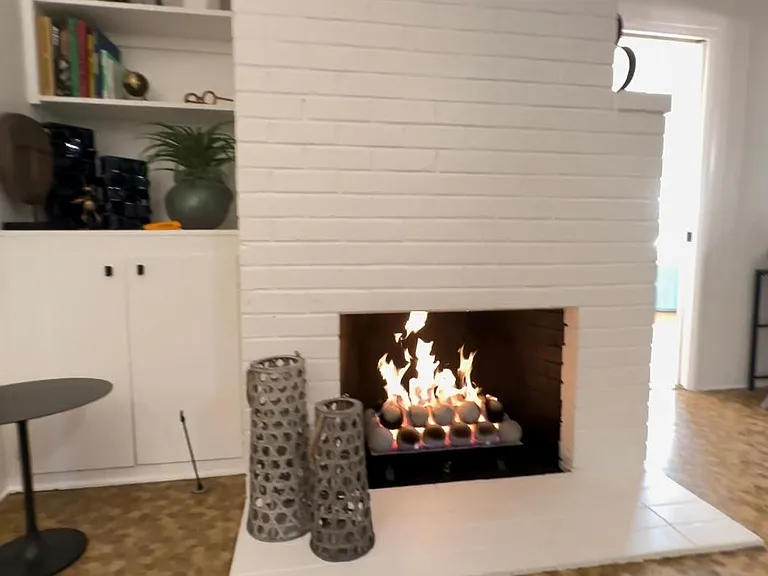 444 N Shattuck Pl — Photo 12
