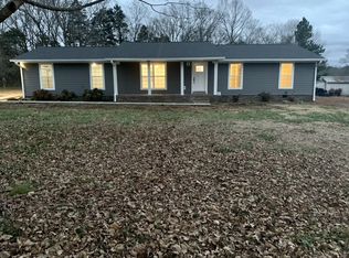 2665 Clanton Rd, Lawrenceburg, TN 38464