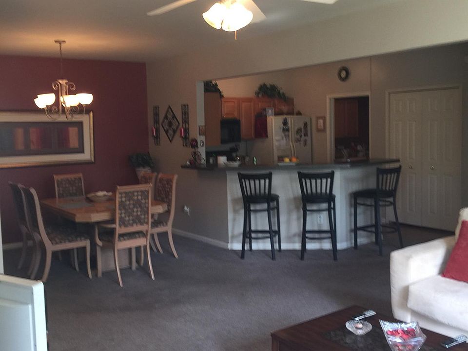 Kitchen and living room/dining room area 
