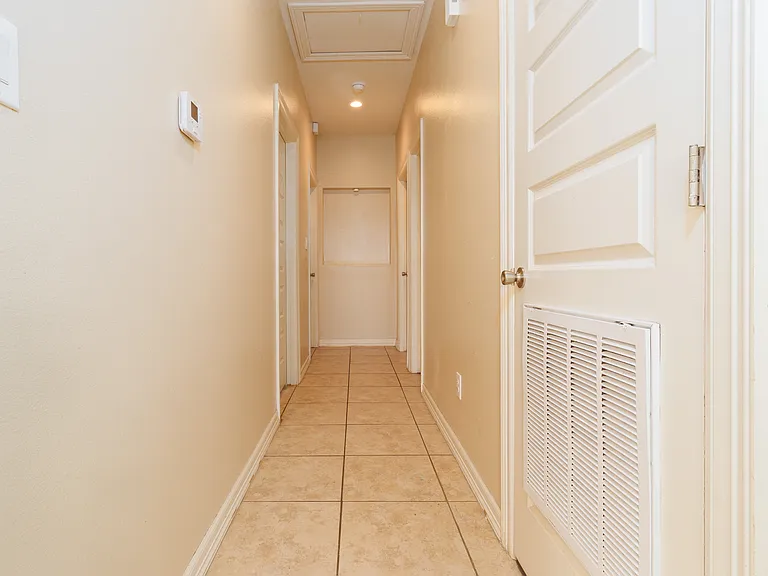 2710 E Garfield Ave #2 — Photo 9