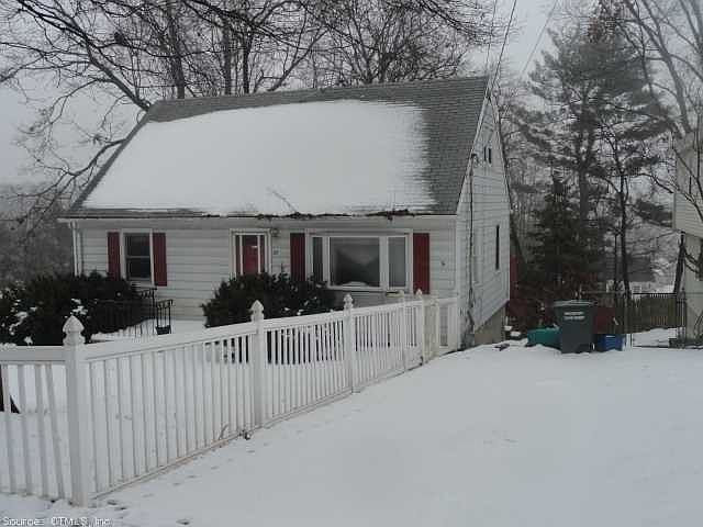 2nd image of 85 Pleasantview Ave