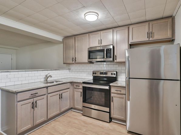 215 E High St APT C