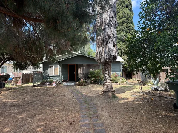 221 E Pine Ave, Fresno, CA 93728