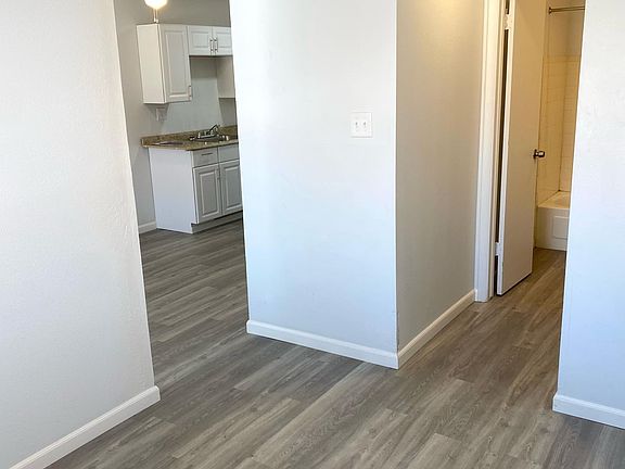 3rd image of 505 E Arvada St APT 202