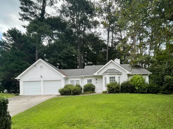 2131 Hutton Dr, Grayson, GA 30017