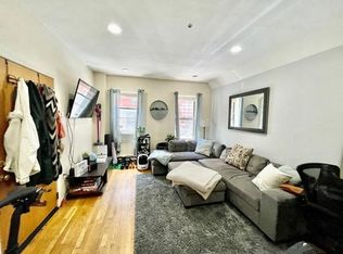 17 Thacher St APT 1, Boston, MA 02113
