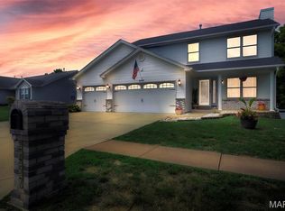 2457 Castle Pines Dr, Imperial, MO 63052