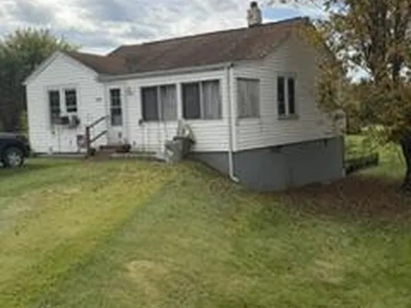 3144 Skyline Hwy, Galax, VA 24333