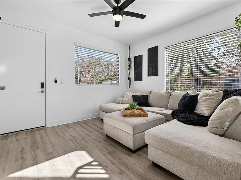 8706 Palm Ranches Pl — Photo 6