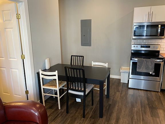 2nd image of 1537 Poplar St APT 2B