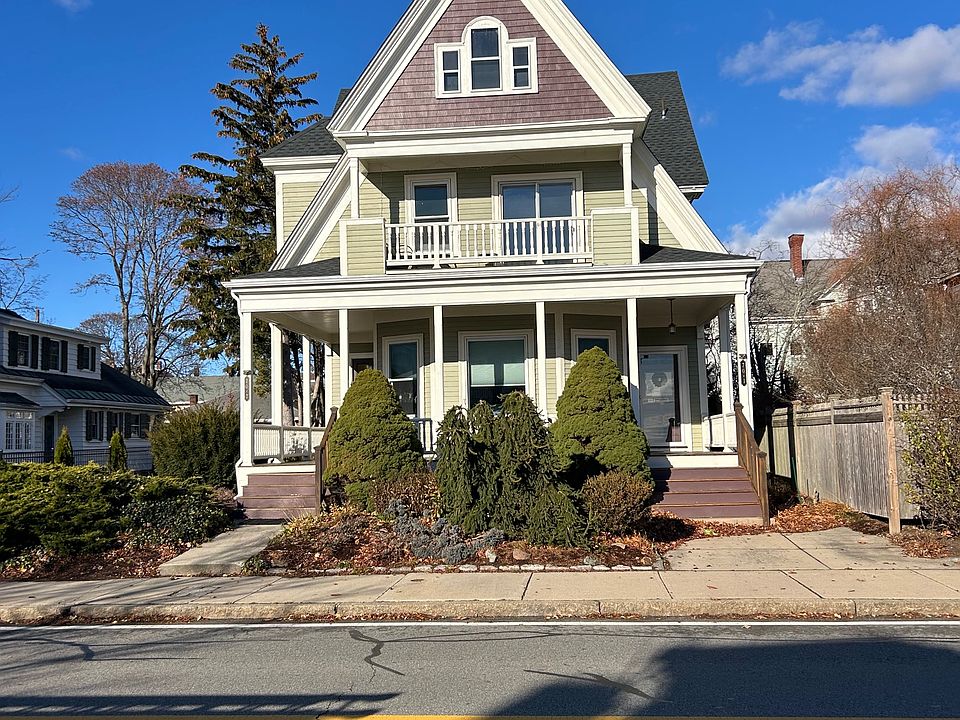 Beautiful home with ocean views. Porch on second floor is for this residence.