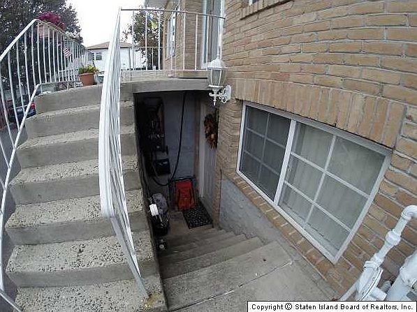 2nd image of 103 Woodcutters Ln