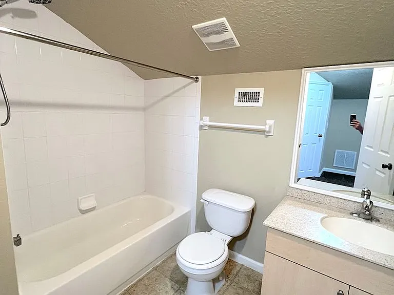 20 Regis Ln #A — Photo 33