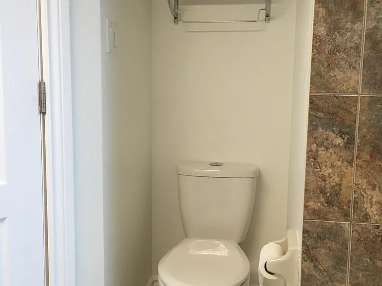 19 Ashland Ave — Photo 59