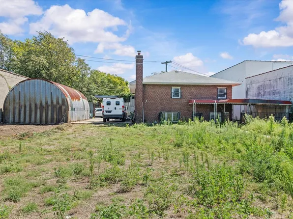 1344 East 64th Street image 19 of 27