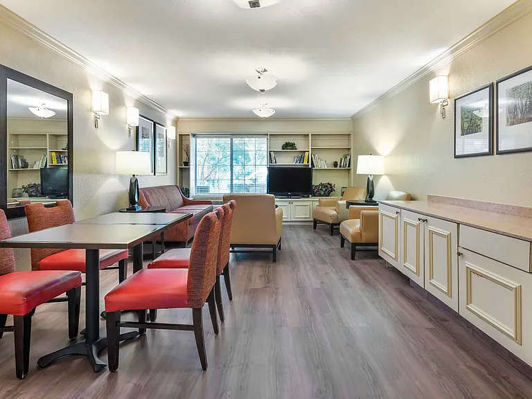 Breakfast Room