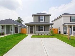 16722 N Marie Village Dr, Conroe, TX 77306