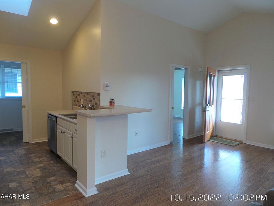 807 Holliday Hills Dr, Hollidaysburg, PA 16648 Zillow