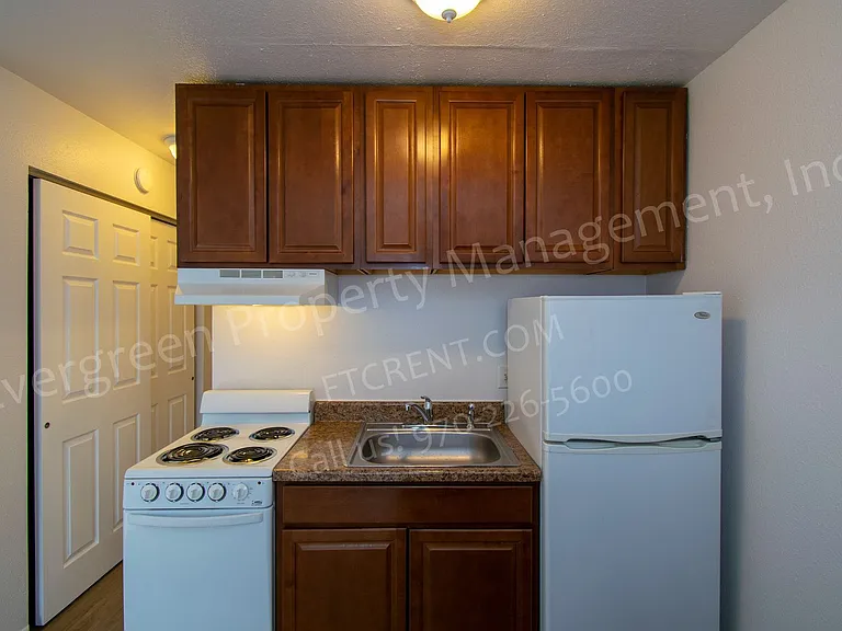 500 W Laporte Ave — Photo 11