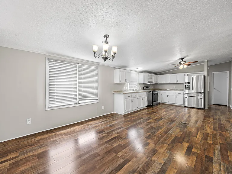 295 Tanglewood Dr — Photo 17