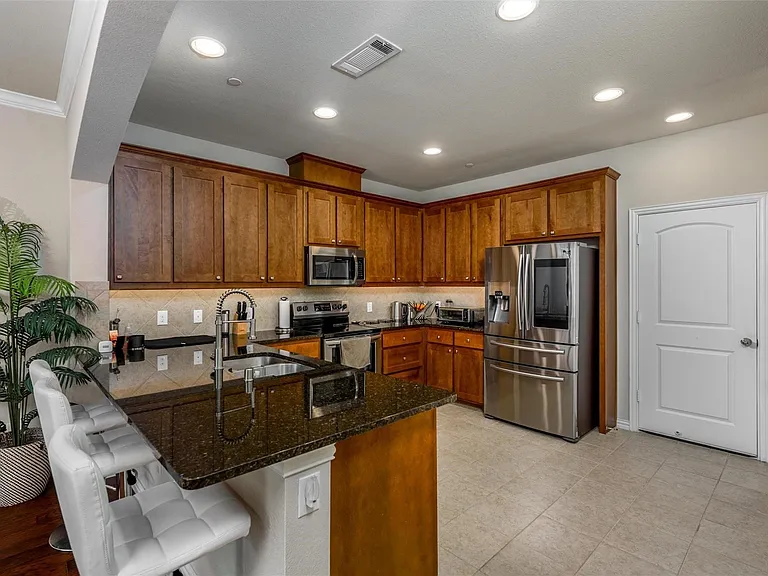 2559 Adam Ln — Photo 9