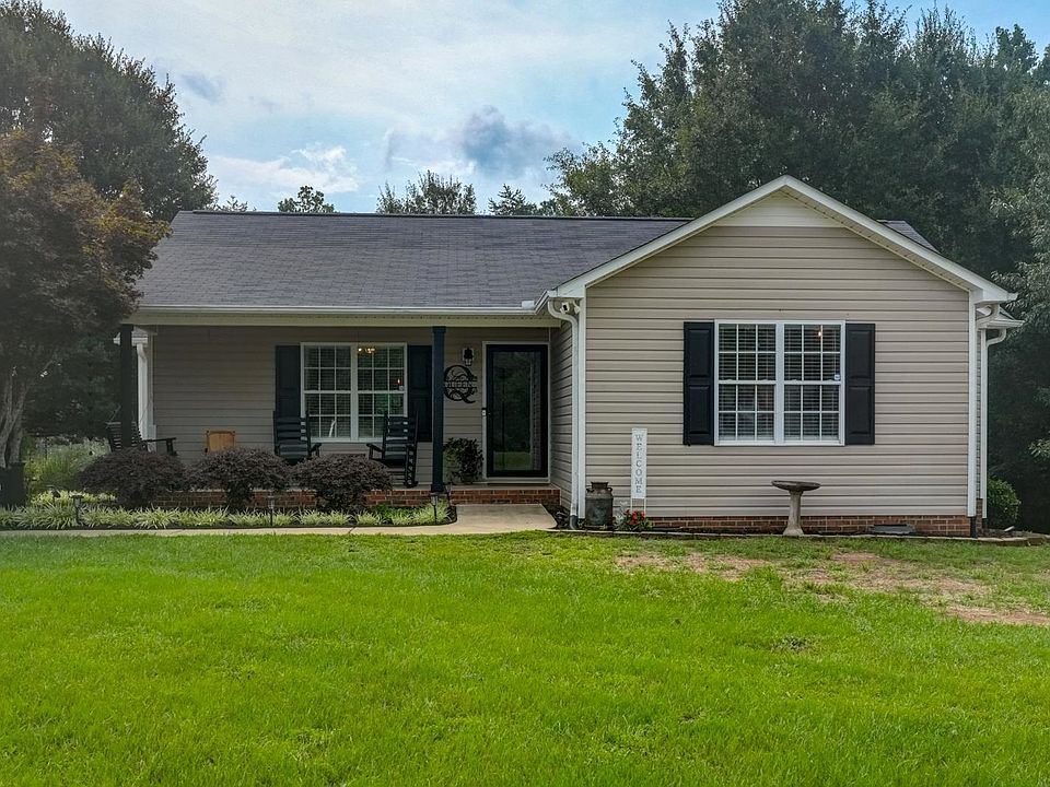 1st image of 2031 Riddle Rd