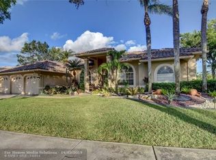 7112 NW 68th Dr, Parkland, FL 33067