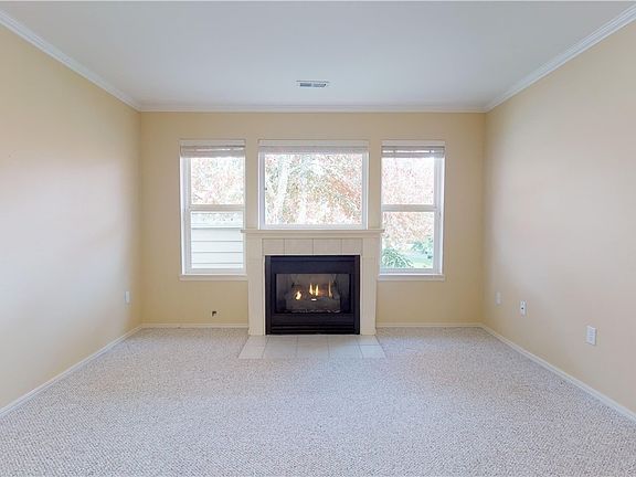 5th image of 22520 SE 37th Ter #1402