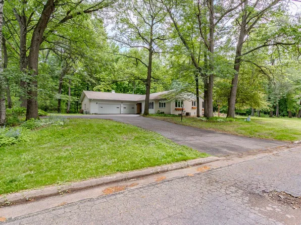 709 Wildwood Ln, Merrill, WI 54452